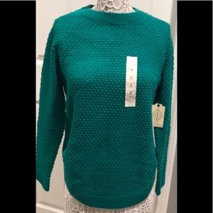 Brand new St. John’s Bay Women’s crew sweater